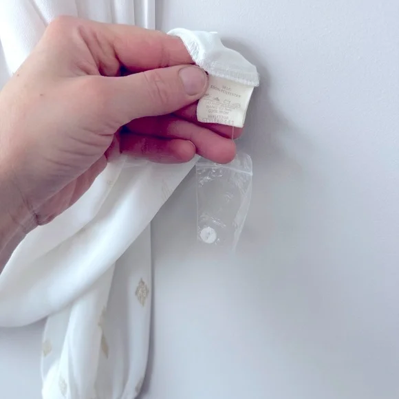 Hem and Thread ivory with gold details blouse - Picture 6 of 11